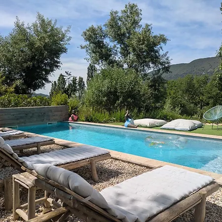 Guest house Bulles D'olive Provence Avec Piscine - Jacuzzi En Option 3*