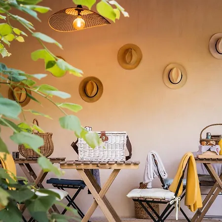 Guest house Bulles D'olive Provence Avec Piscine - Jacuzzi En Option 3*